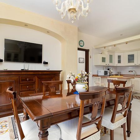 Residenza Le Sirene City Center Sorrento Bagian luar foto