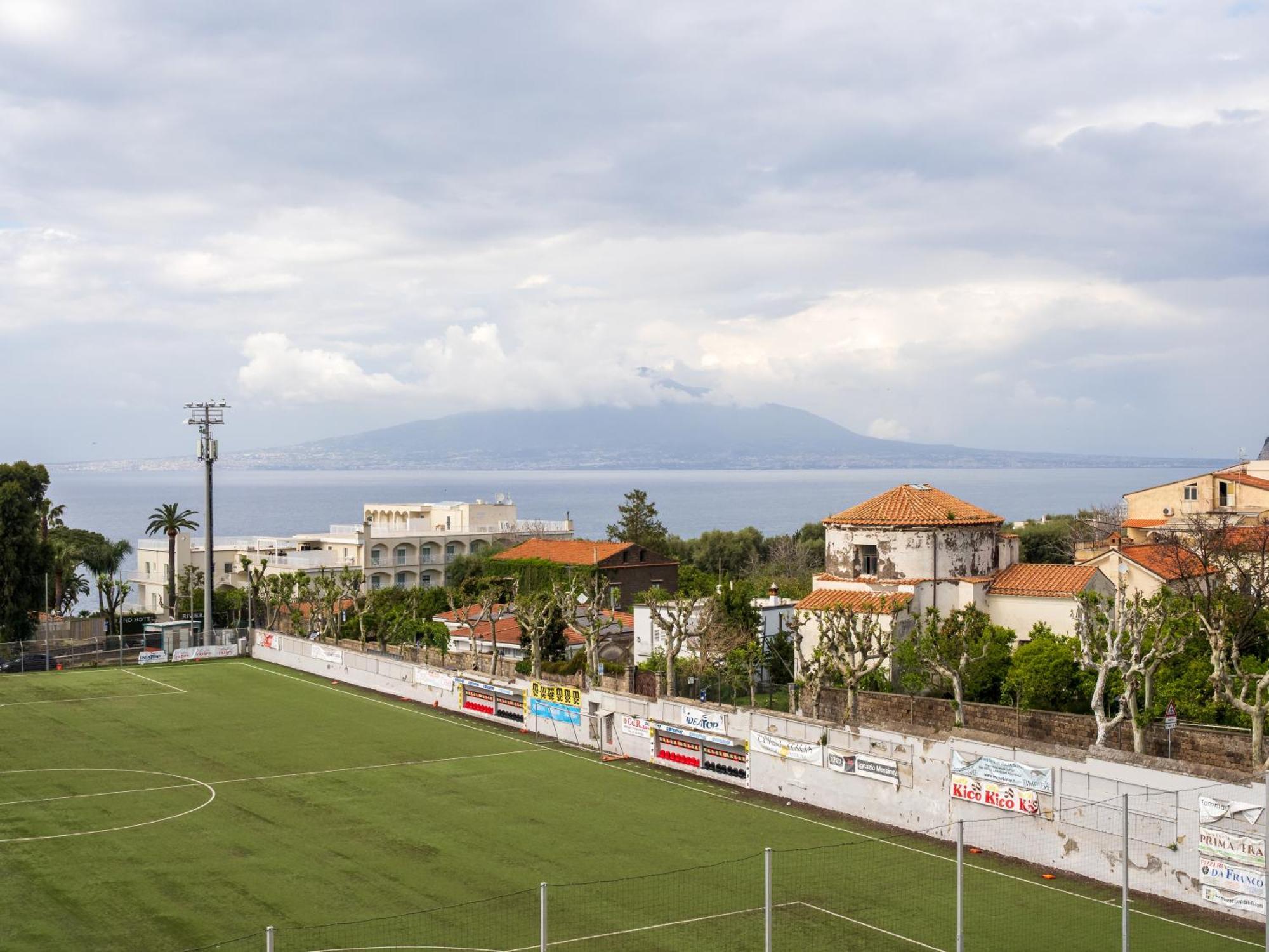 Residenza Le Sirene City Center Sorrento Bagian luar foto
