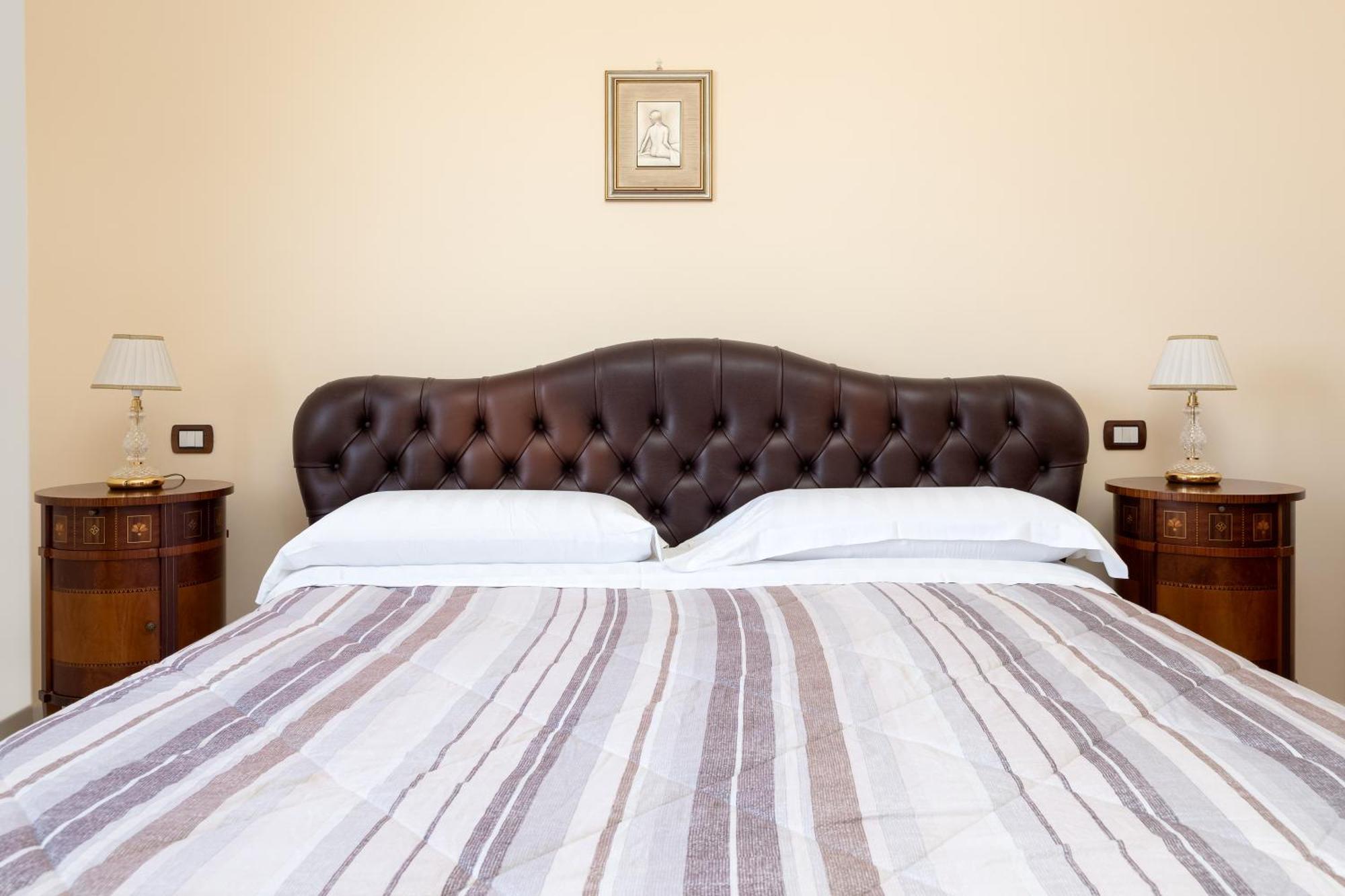 Residenza Le Sirene City Center Sorrento Bagian luar foto